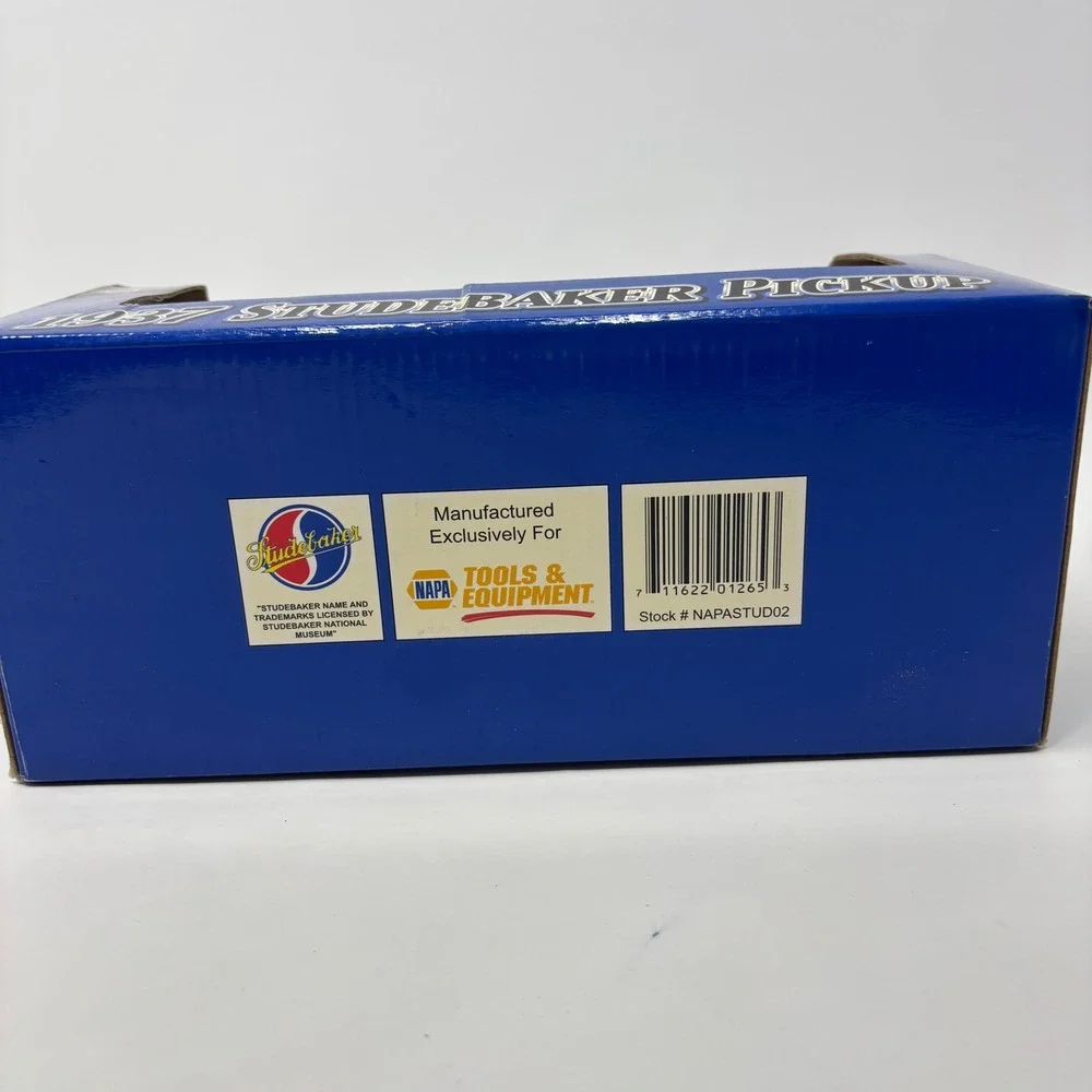 1937 Studebaker Pickup NAPA Tools & Equipment 1:24 Diecast Blue Truck READ